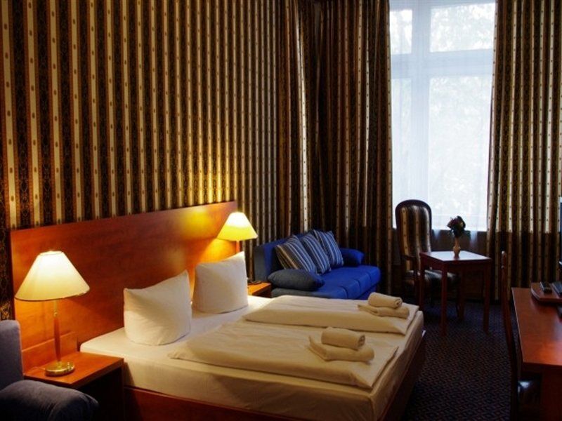 City Hotel Am Kurfuerstendamm Берлин Экстерьер фото